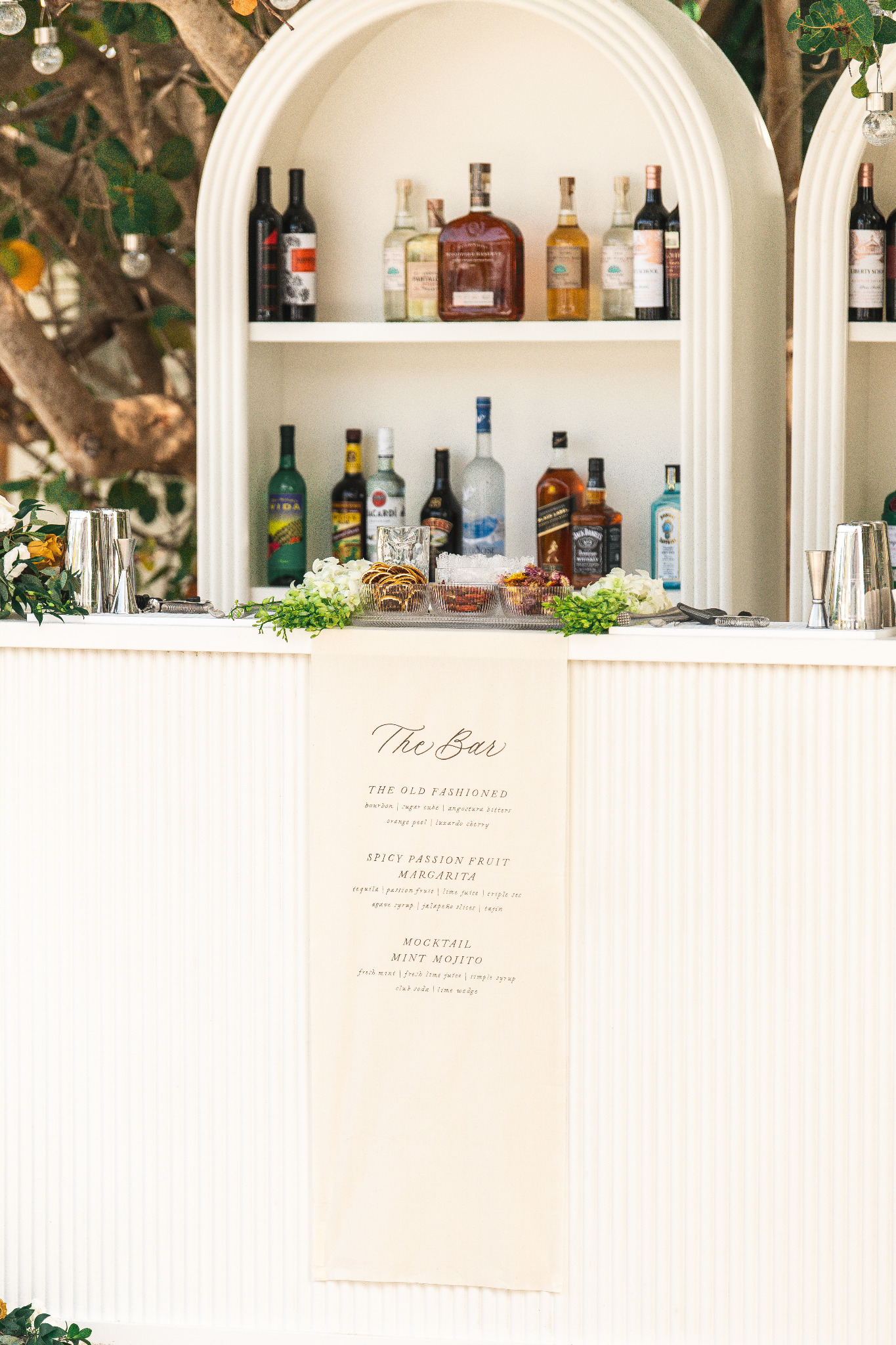 The Albury Bar at an outdoor wedding